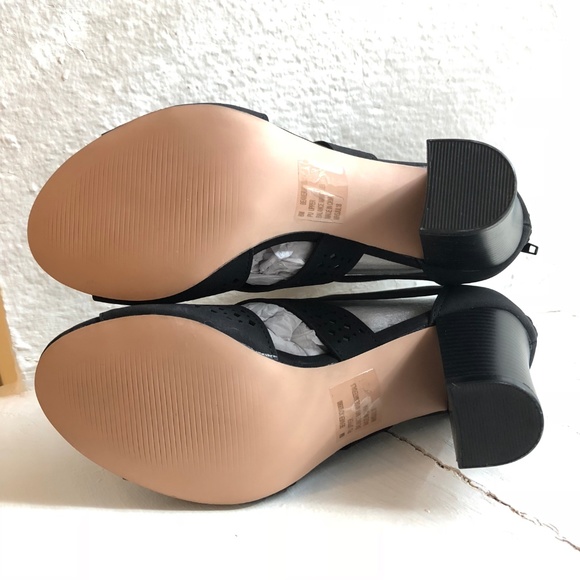 *NEW* XOXO Sandals - Picture 6 of 7